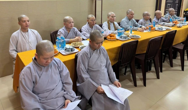 Thành viên Ban Trị sự, trụ trì các tự viện trên địa bàn tham dự