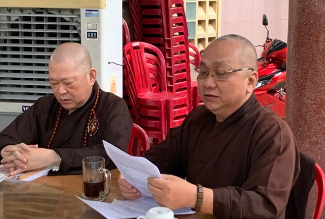 Đại đức Thích Từ Tâm trình bày dự thảo kế hoạch các hoạt động Phật sự sắp tới