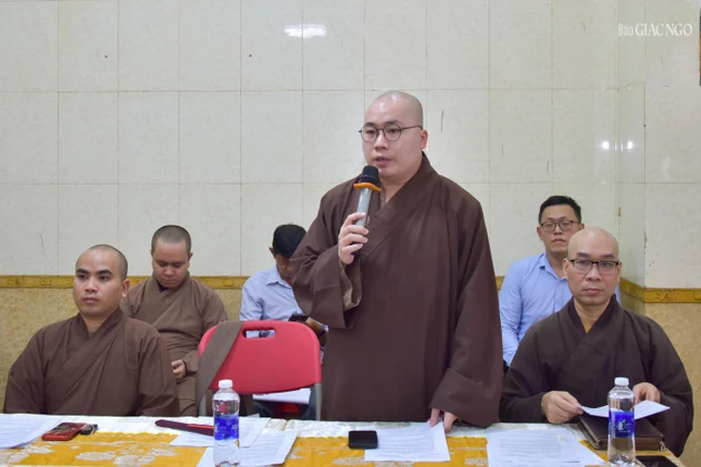 Đại đức Thích Tâm Đức, Phó Chánh Thư ký kiêm Chánh Văn phòng Ban Trị sự quận phổ biến một số kế hoạch tổ chức Đại lễ Phật đản của Phật giáo quận Đại đức Thích Tâm Đức, Phó Chánh Thư ký kiêm Chánh Văn phòng Ban Trị sự quận phổ biến một số kế hoạch tổ chức Đại lễ Phật đản của Phật giáo quận