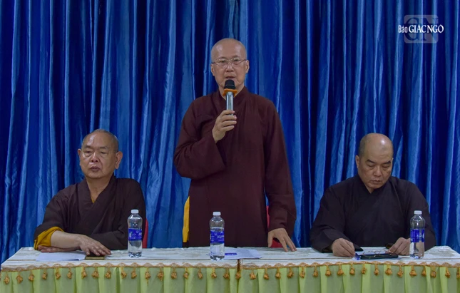 Hòa thượng Thích Chơn Không phát biểu chỉ đạo tạo tại buổi họp Hòa thượng Thích Chơn Không phát biểu chỉ đạo tạo tại buổi họp