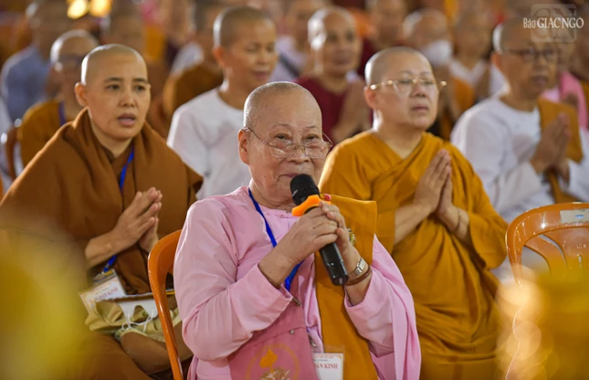 Tụng kinh cầu nguyện