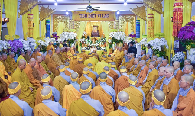 Chư tôn đức tham dự