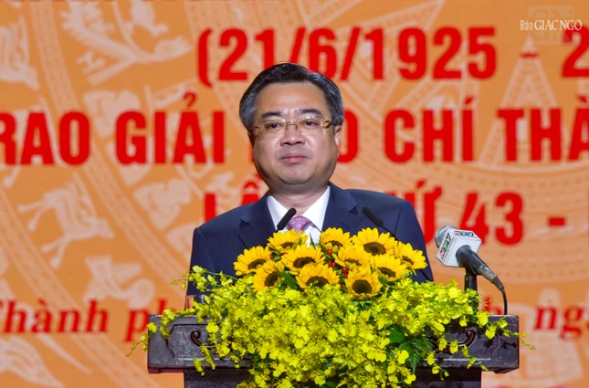 Ông Nguyễn Thanh Nghị phát biểu chỉ đạo tại buổi lễ
