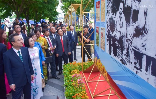 Triển lãm sẽ kéo dài đến hết ngày 25-6