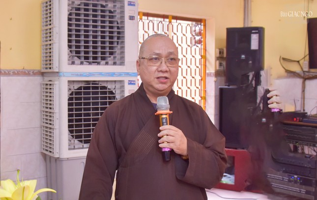 Đại đức Thích Từ Tâm báo cáo tổng kết