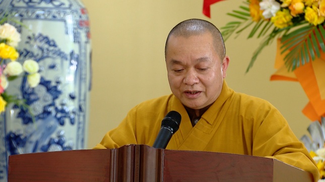 Thượng tọa Thích Thanh Phúc phát biểu tại hội nghị Thượng tọa Thích Thanh Phúc phát biểu tại hội nghị