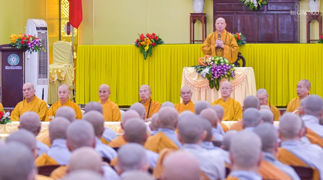 Hòa thượng Thích Lệ Trang có lời chúc sức khỏe đến chư hành giả an cư