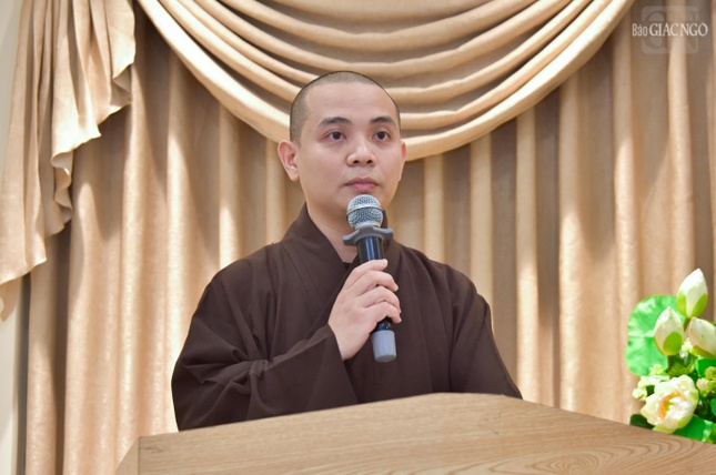 Đại đức Thích Nguyện Truyền phát biểu khai mạc