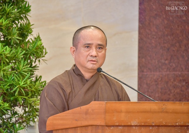Thượng tọa Thích Tâm Hải phát biểu tại buổi lễ
