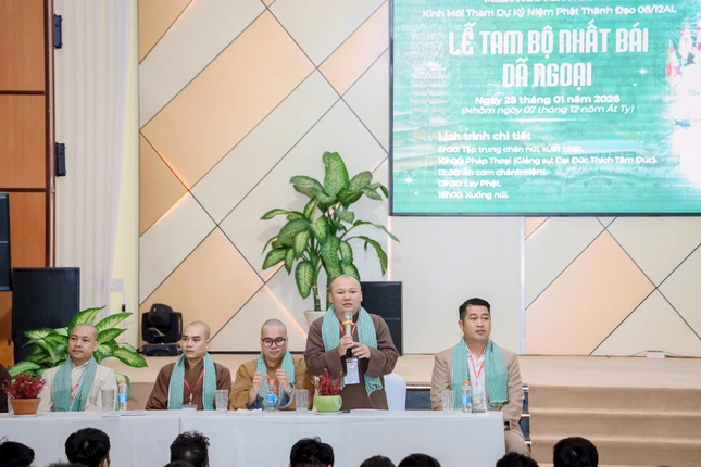 Đại đức Thích Nguyên Thế chia sẻ ý nghĩa của hoạt động tam bộ nhất bái