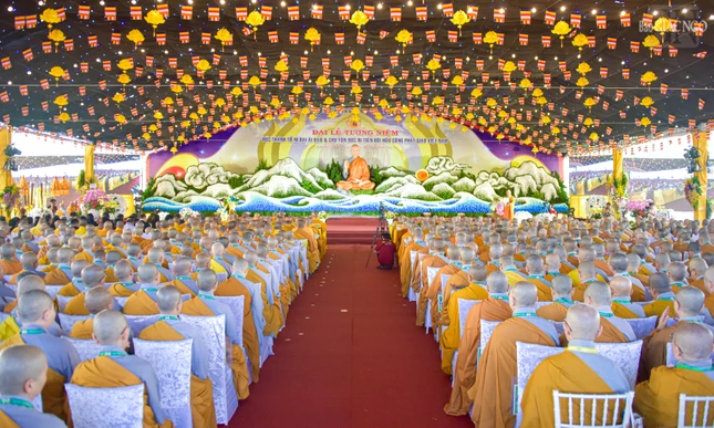 Toàn cảnh Đại lễ tưởng niệm Đức Thánh Tổ Ni Đại Ái Đạo và chư Ni tiền bối hữu công Phật giáo Việt Nam được tổ chức tại Lâm Đồng