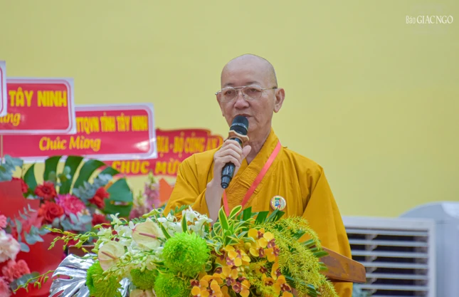 Thượng tọa Thích Quảng Tâm phát biểu khai mạc