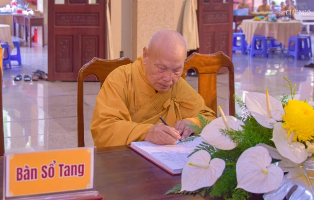 Ký sổ tang lưu niệm phân ưu cùng môn đồ pháp quyến