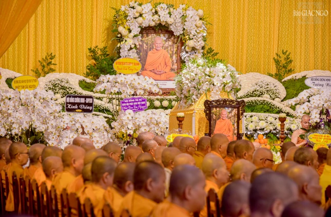 Trưởng lão Hòa thượng Giác Tường là một trong những người sáng lập Giáo hội Tăng-già Khất sĩ Việt Nam