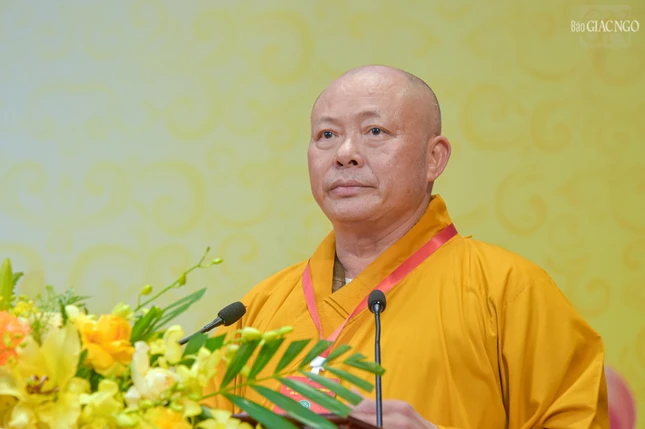 Thượng tọa Thích Tâm Định tuyên bố mãn nhiệm