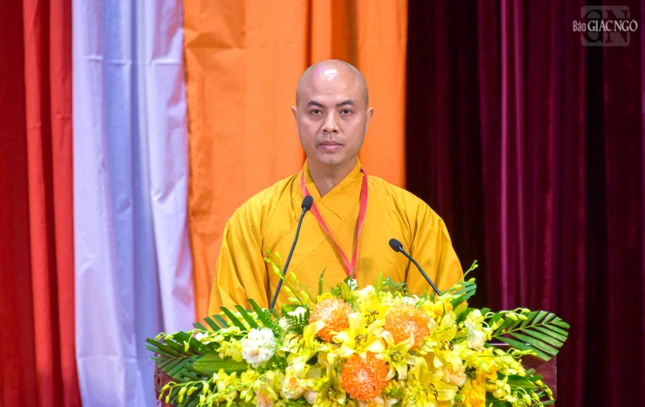 Đại đức Thích Nguyên Phong báo cáo tóm tắt tổng kết công tác Phật sự nhiệm kỳ VIII (2022-2027)