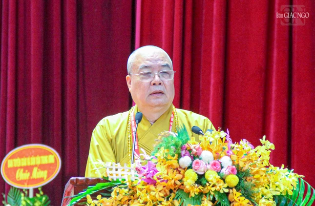 Trưởng lão Hòa thượng Thích Thanh Nhiễu phát biểu khai mạc