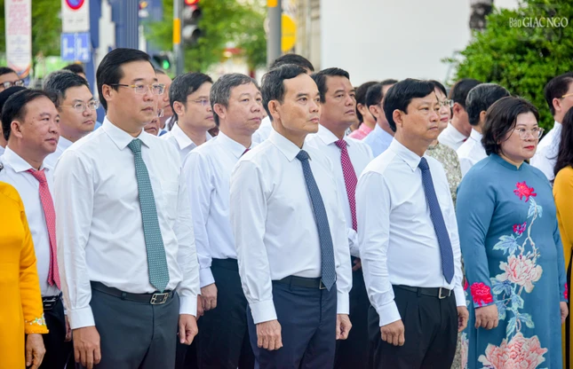 Đoàn đại biểu TP.HCM do Ủy viên Bộ Chính trị, Bí thư Thành ủy TP.HCM Trần Lưu Quang làm trưởng đoàn