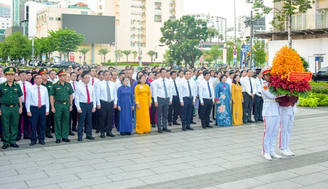 Thành phố Sài Gòn - Gia Định vinh dự mang tên của Người