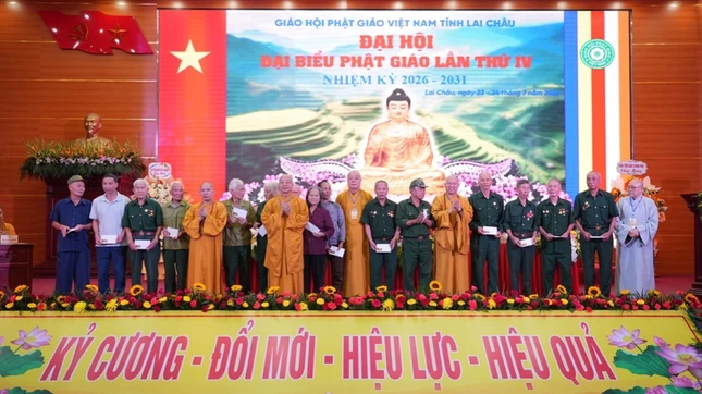 Trao quà tri ân đến người có công với cách mạng trên địa bàn tỉnh