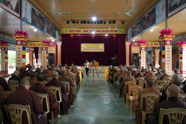 Quang cảnh hội nghị