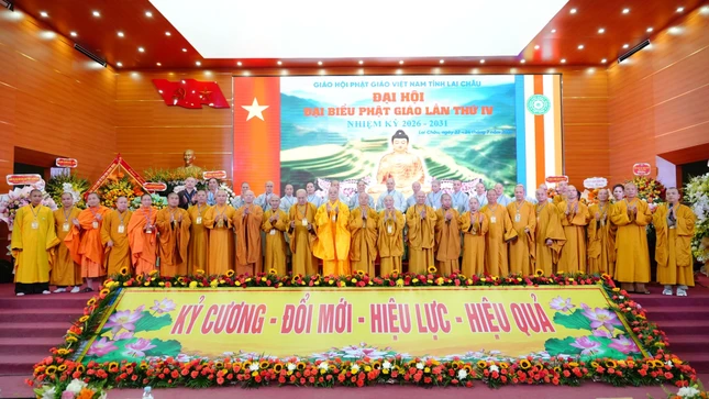 Tân Ban Trị sự Phật giáo tỉnh Lai Châu ra mắt với 33 thành viên Tân Ban Trị sự Phật giáo tỉnh Lai Châu ra mắt với 33 thành viên