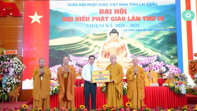 Ban Trị sự GHPGVN tỉnh Lai Châu trao tặng 800 triệu đồng để xây dựng điểm trường học tại phường Tân Phong Ban Trị sự GHPGVN tỉnh Lai Châu trao tặng 800 triệu đồng để xây dựng điểm trường học tại phường Tân Phong