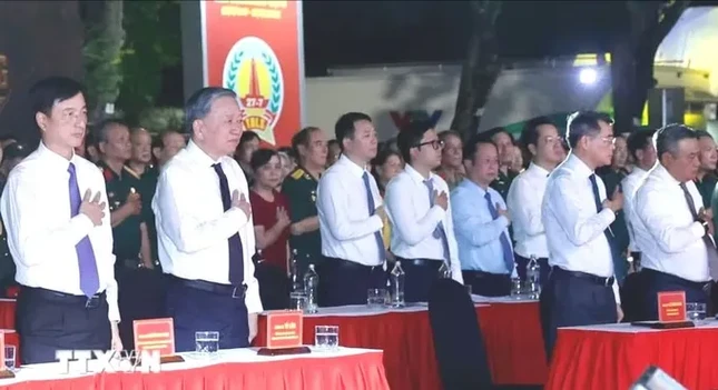 Lãnh đạo Đảng, Nhà nước tham dự Lãnh đạo Đảng, Nhà nước tham dự