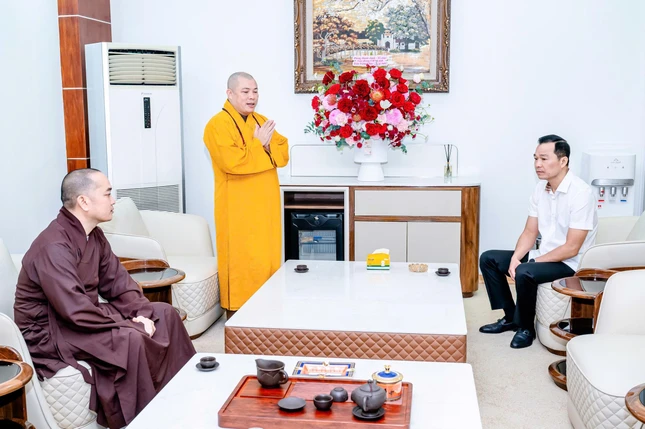 Thượng tọa Thích Tâm Chính gửi lời chúc mừng tốt đẹp đến ông Tô Anh Dũng trên cương vị công tác mới Thượng tọa Thích Tâm Chính gửi lời chúc mừng tốt đẹp đến ông Tô Anh Dũng trên cương vị công tác mới