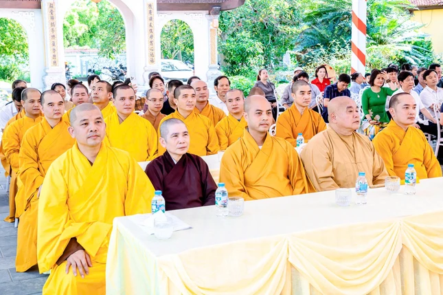 Chư tôn đức tham dự - Ảnh: Đức Hòe Chư tôn đức tham dự - Ảnh: Đức Hòe