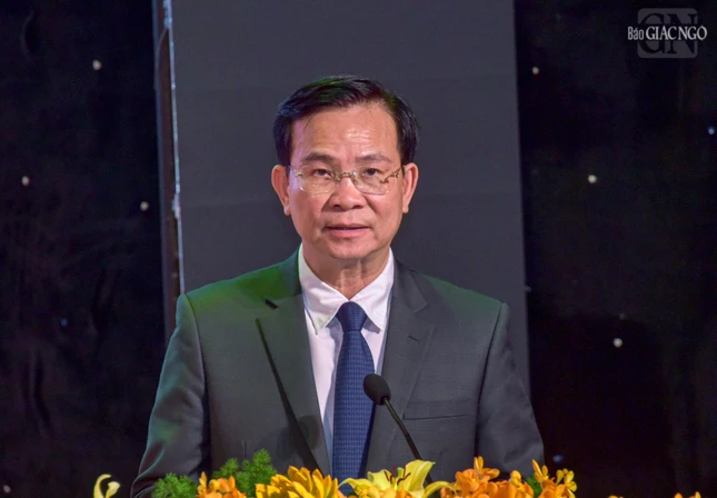 Ông Hồ Văn Mười phát biểu