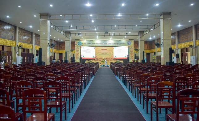 Hội trường nơi diễn ra khai mạc hội thảo Hội trường nơi diễn ra khai mạc hội thảo