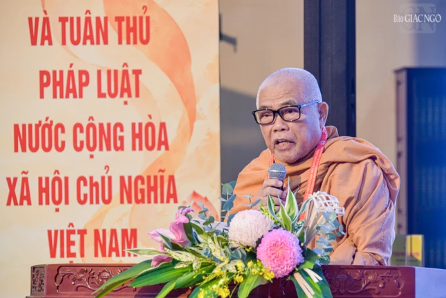 Hòa thượng Thích Giác Toàn phát biểu khai mạc