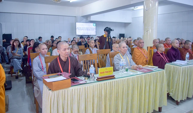 Chuyên đề 2: Phật giáo đồng hành cùng dân tộc: Văn hóa và an sinh xã hội Chuyên đề 2: Phật giáo đồng hành cùng dân tộc: Văn hóa và an sinh xã hội