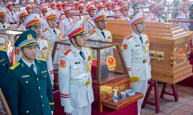 Lễ viếng, truy điệu và an táng 731 hài cốt liệt sĩ được tìm kiếm, quy tập tại công viên văn hóa Lê Thị Riêng (phường Hòa Hưng) sẽ chính thức diễn ra vào lúc 7 giờ 30 phút ngày 14-10-2026