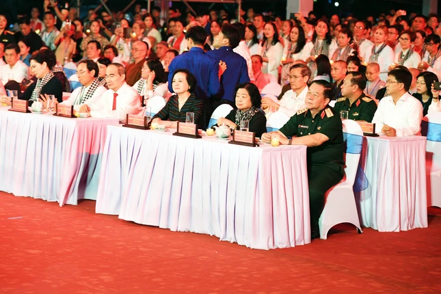 Các đại biểu tham dự