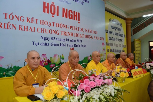 Chư tôn đức chứng minh