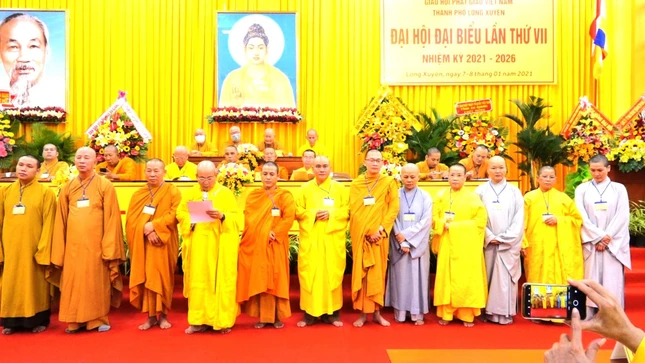 Tân Ban Trị sự TP.Long Xuyên ra mắt tại đại hội