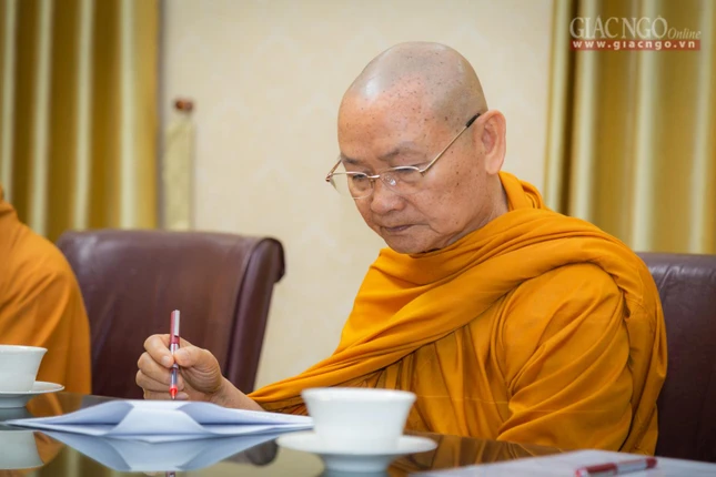 Trưởng lão Hòa thượng Viên Minh