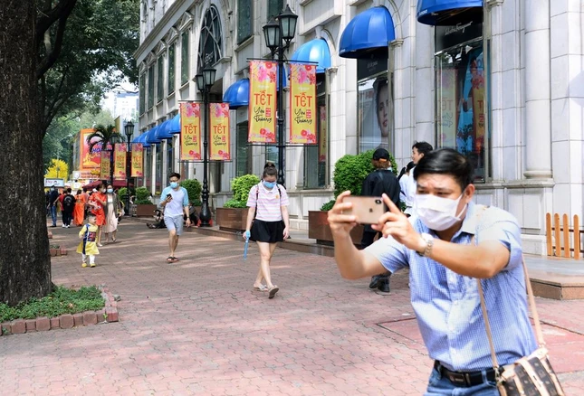 gần khu vực Diamond Plaz... gần khu vực Diamond Plaz...