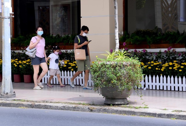 ... và nhà Văn hoá Thanh Niên