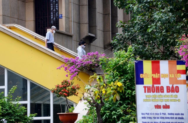 Nhắc nhở mọi người Nhắc nhở mọi người