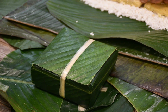 Chùa Từ Nghiêm còn có đồi Dương Xuân và suối Dương Xuân, đây là một niềm vui lớn cho các vị thường trú