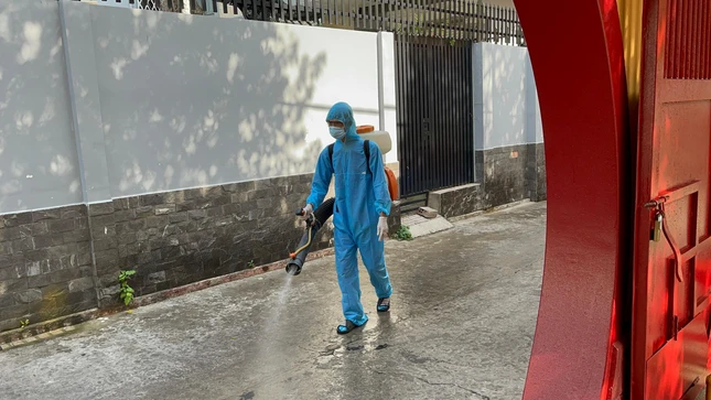 Ngày 20-2, lãnh đạo các cơ quan chức năng TP.HCM và quận Tân Bình đã có buổi làm việc với trụ trì - Thượng tọa Thích Đồng Văn về sự việc trên Ngày 20-2, lãnh đạo các cơ quan chức năng TP.HCM và quận Tân Bình đã có buổi làm việc với trụ trì - Thượng tọa Thích Đồng Văn về sự việc trên