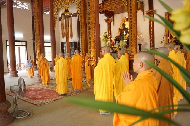 Chư Tăng Ni tham dự - Ảnh: Phật giáo Huế