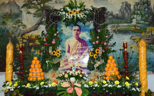 Chân dung Tổ sư Minh Đăng Quang Chân dung Tổ sư Minh Đăng Quang