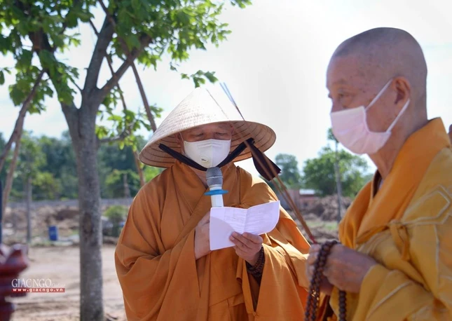 Nghi lễ giới hạn người tham dự