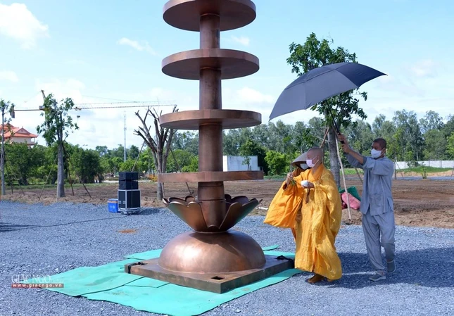 Buổi lễ cử hành tâm niệm, giới hạn người tham dự vì tình hình dịch Covid-19 diễn ra còn phức tạp