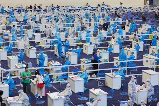 Ai cũng có việc của mình