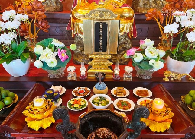 Long vị Đại lão Hòa thượng Thích Thiện Hào thờ tại Tổ đường chùa Huê Nghiêm Long vị Đại lão Hòa thượng Thích Thiện Hào thờ tại Tổ đường chùa Huê Nghiêm